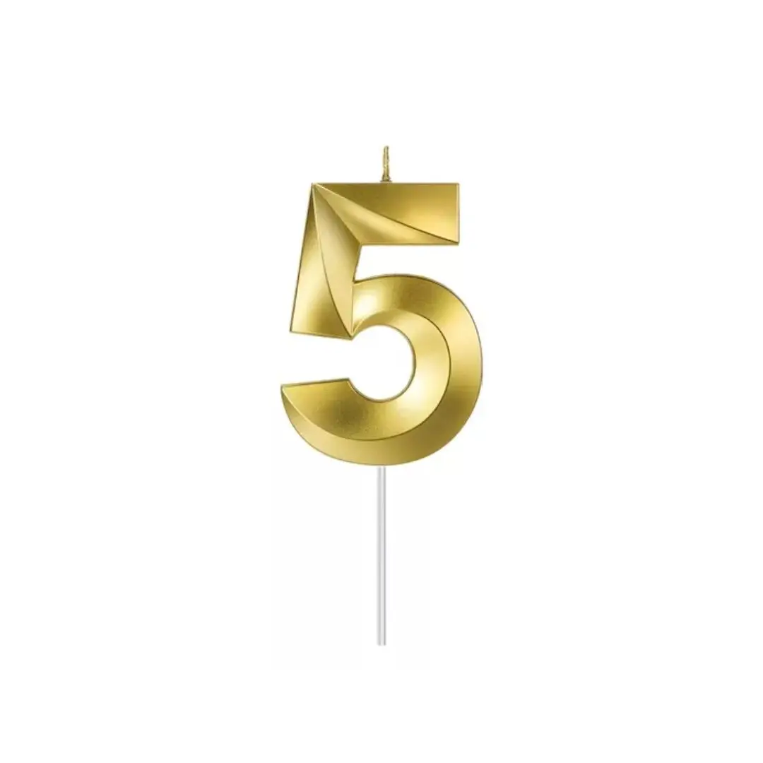 Vela dorada número 5 un