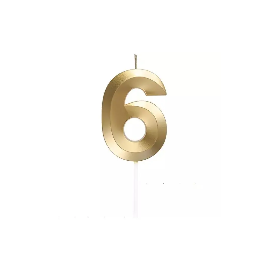 Vela dorada número 6 un